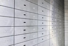 فضيحة صناديق الأمانات في بنك فلسطين.. سلطة النقد تتجاهل شكاوى المواطنين