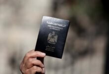 قيادي فتحاوي يدعو مخابرات رام الله إلى إنهاء “مهزلة” احتجاز الجوازات