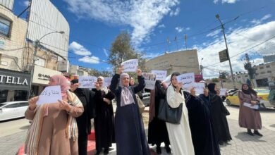 أهالي المعتقلين السياسيين في جنين يفضحون التعذيب والانتهاكات داخل سجون السلطة