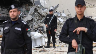 ضربة استخباراتية في غزة.. تسليم 14 مطلوبًا وإحباط مخططات اغتيال