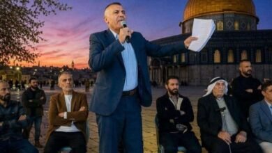 ترشح محمد السويطي للانتخابات المحلية يعيد قضية نزار بنات إلى الواجهة