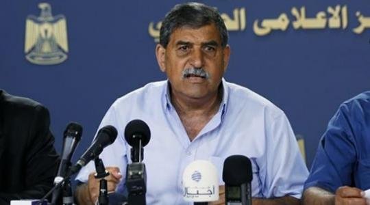 عمر عساف يهاجم السلطة ويكشف تفاصيل اقتحام منزله في رام الله