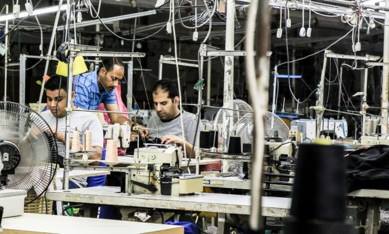 عيد العمال في زمن الإبادة: غزة تغرق في البطالة والفقر