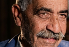 جنازة الجاسوس عبد الحميد الرجوب تفجّر جدلاً واسعاً وتصاعد رفض ظاهرة العملاء