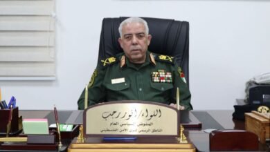 أنور رجب يتفاخر بدور أجهزة السلطة في حماية الاحتلال بالضفة الغربية