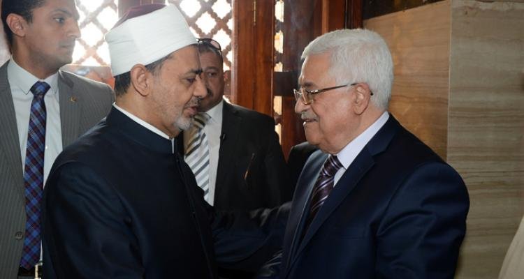 عباس ضغط على شيخ الأزهر بسبب مواقفه المؤيدة للمقاومة الفلسطينية