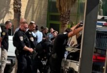 بعد احتجاز ضابطين وسحب أسلحتهما.. انتقادات حادة للسلطة في الضفة