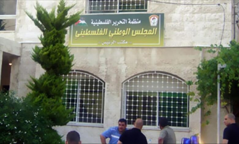 من يختار أعضاء المجلس الوطني؟.. لاجئو سوريا يرفضون التعيين والمحاصصة